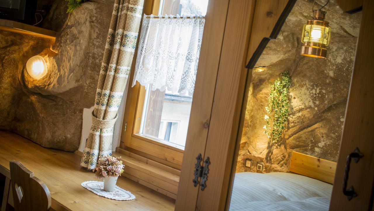 Hotel Olympia Саас-Алмагел Екстериор снимка